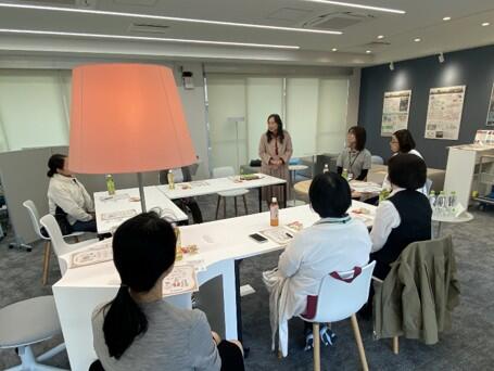 挨拶をする森脇室長